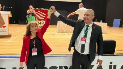 Deniz Baykal Kültür Merkezi'nde gerçekleşen kongrede "yeşil liste" ile "kırmızı