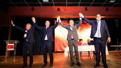 CHP Narlıdere'de iki adaylı seçimde ipi göğüsleyen mevcut başkan Mesut