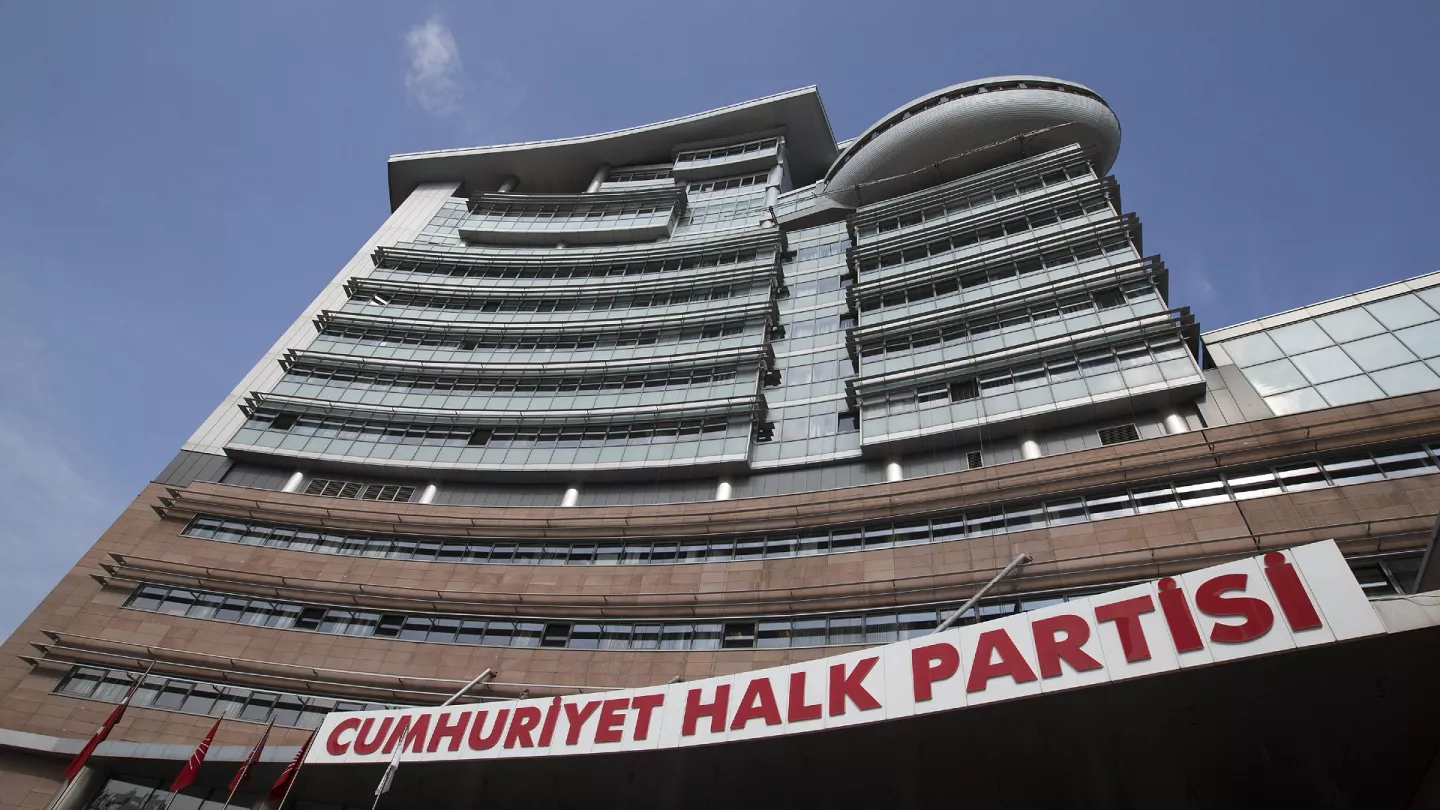 CHP, İstanbul’daki ilçe kongre sürecini durduran seçim kurulu kararlarına karşı