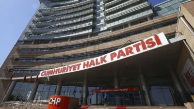 21 Eylül’de gerçekleştirilen olağanüstü kurultayın ardından toplanan Parti Meclisi, Merkez