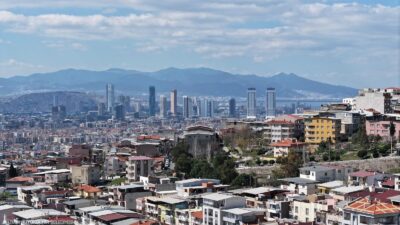 İzmir Büyükşehir Belediyesi, olası bir depremin etkilerini önceden görmek için