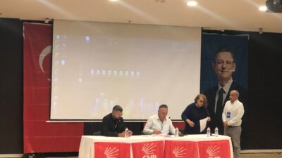 Karabağlar’daki CHP kongresi “dayatma” ve “tek aday” tartışmalarıyla gölgelendi. 9