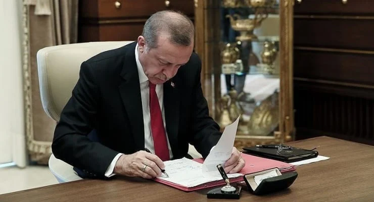 Cumhurbaşkanı Tayyip Erdoğan kararıyla yedi fakülte, enstitü ve yüksekokul kuruldu.

