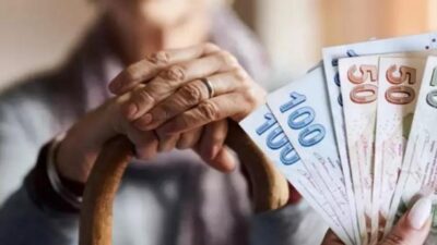 Aile ve Sosyal Hizmetler Bakanı Mahinur Özdemir Göktaş, tam bağımlı