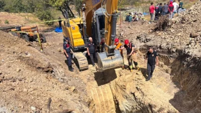 Manisa’nın Akhisar ilçesinde su biriktirme amaçlı havuz kazısı sırasında meydana