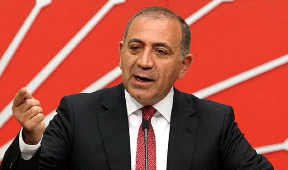 CHP İstanbul il yönetimine kayyum atandı: Gürsel Tekin’den ilk açıklama  Gürsel Tekin, “Partimizi kayyıma bırakacak değiliz, üzerimize düşeni yapacağız”