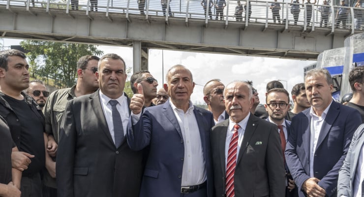 İstanbul 45. Asliye Hukuk Mahkemesi, CHP İstanbul İl Başkanlığı'na dair