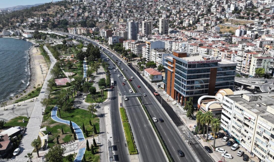İzmir Büyükşehir Belediyesi, kentin ulaşım konforunu artırmak için ilçe ilçe