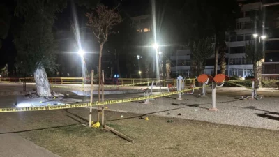 Konak'taki Göztepe Parkı'nda taraftar grupları arasında çıkan silahlı çatışmada 24