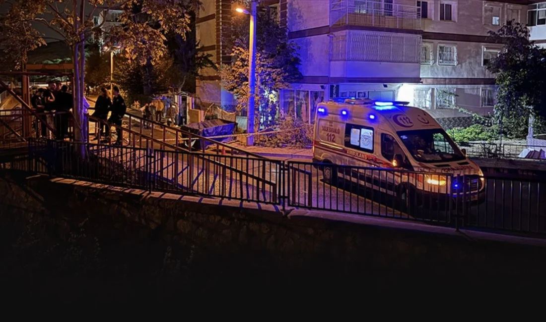 İzmir Karabağlar’da yaşanan bıçaklı kavgada 1 kişi hayatını kaybetti, 2