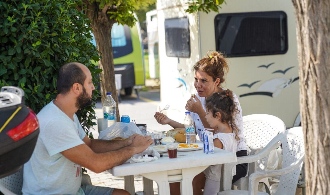 Doğayla iç içe, şehir merkezine yakın… İzmir’in İnciraltı Karavan Parkı,