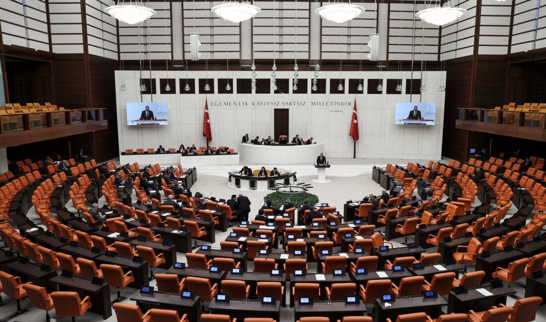Türkiye Büyük Millet Meclisi yeni yasama yılına hazırlanırken, geride kalan