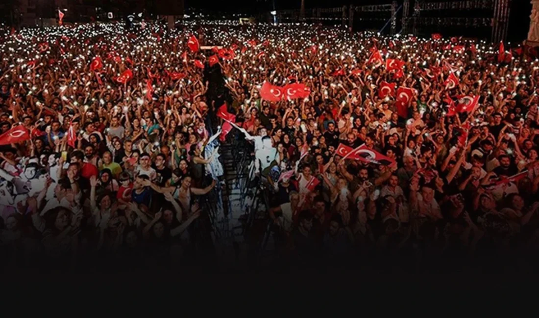 İzmir'de meydana gelen silahlı saldırının ardından 9 Eylül Kurtuluş Şenlikleri
