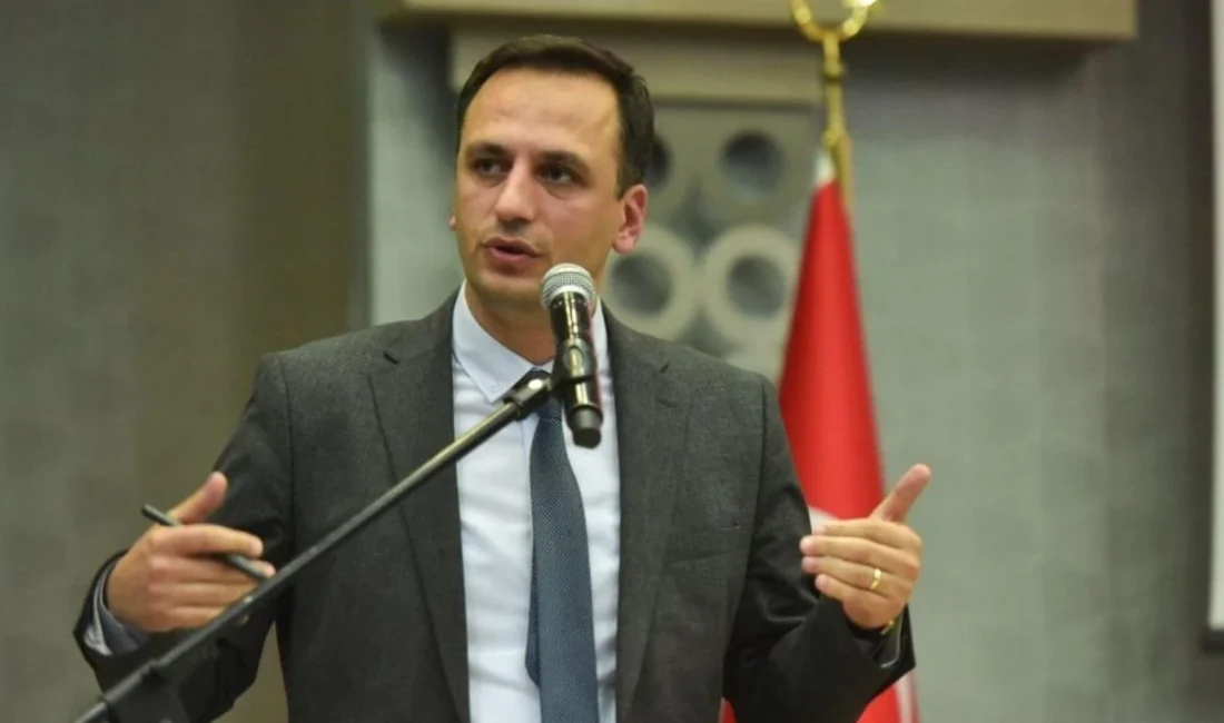 "Kimin hadsiz olduğunu ona göstereceğim" diyen Başkan Eşki, Manisa yolu