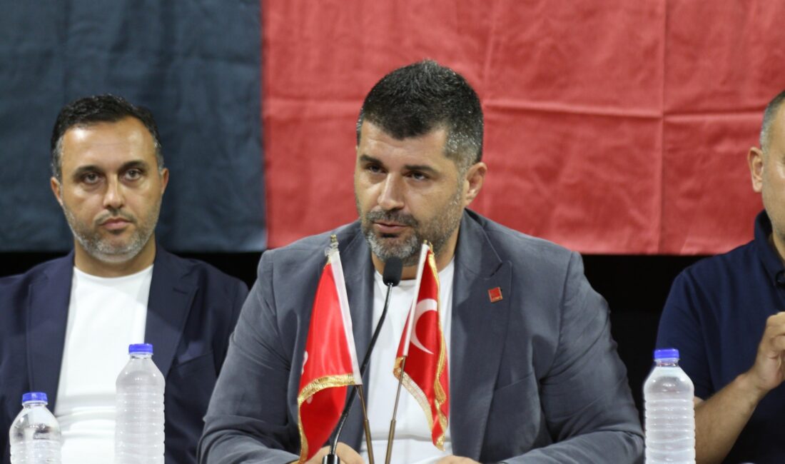 CHP İzmir İl Kongresi 17 Ekim'de yapılacak. Partili yöneticiler, tutuklu