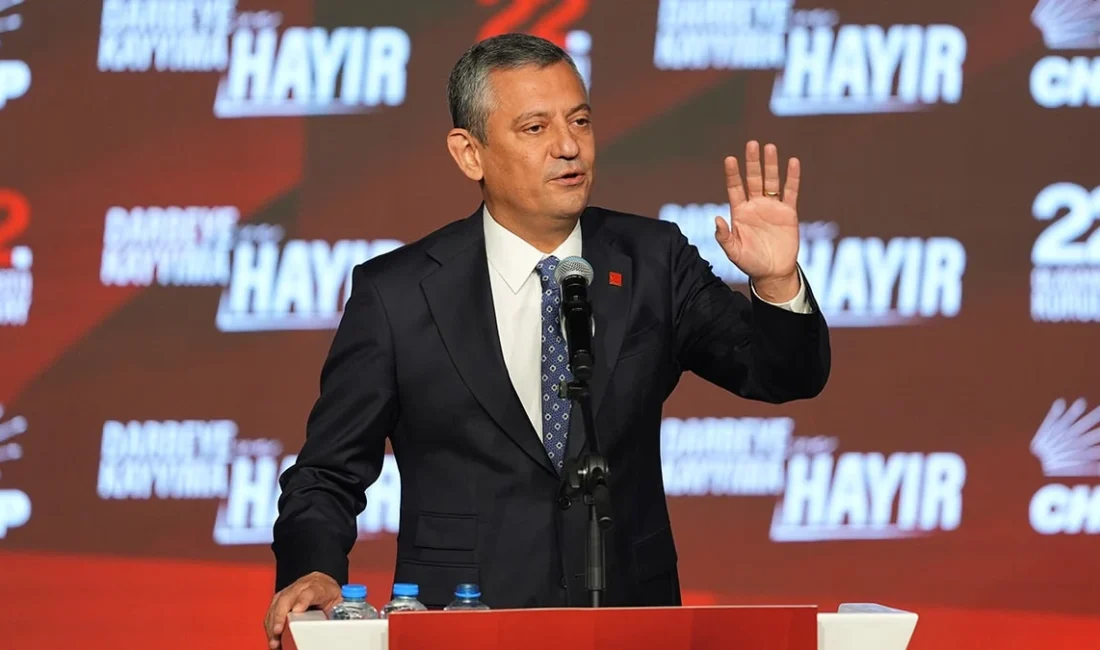 Cumhuriyet Halk Partisi'nin "Darbeye ve Kayyuma Hayır" sloganıyla düzenlediği 22.