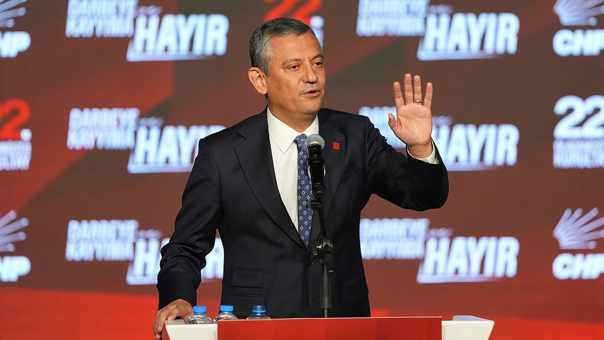 Cumhuriyet Halk Partisi'nin "Darbeye ve Kayyuma Hayır" sloganıyla düzenlediği 22.