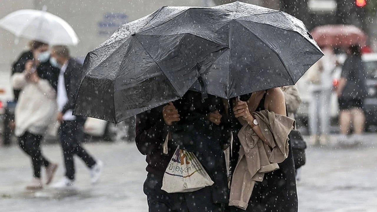 Meteoroloji Genel Müdürlüğü, bugün 12 il için gök gürültülü sağanak