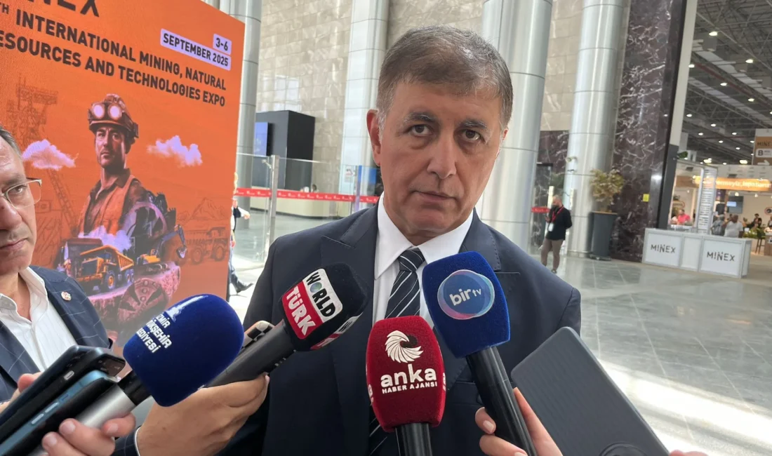 Tugay’dan Harmandalı ve atık su eleştirilerine yanıt İzmir Büyükşehir Belediye Başkanı Cemil Tugay, çöplerin bertarafı ve geri