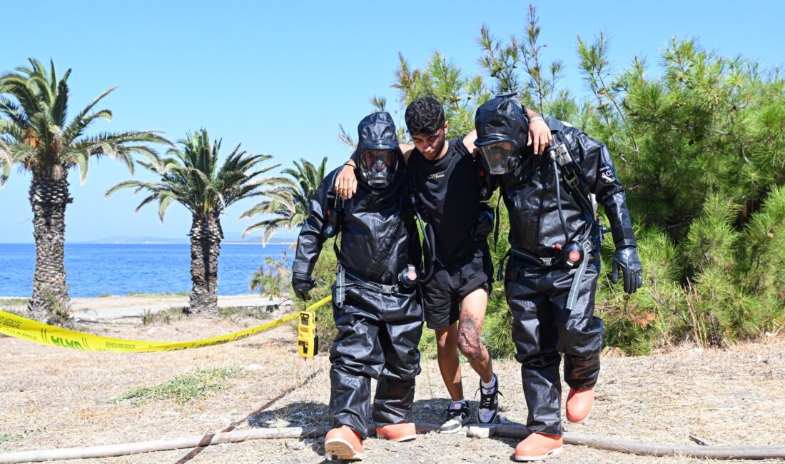 İzmir’in Urla ilçesinde, olası afetlere hazırlık kapsamında geniş katılımlı bir