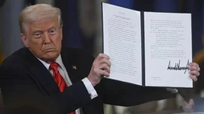 ABD Başkanı Donald Trump'ın, Savunma Bakanlığı'nın (Pentagon) adını Savaş Bakanlığı