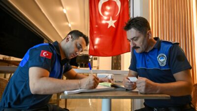 Bornova Belediyesi sabaha karşı fırın denetimlerine yeniden başladı. Başkan Ömer