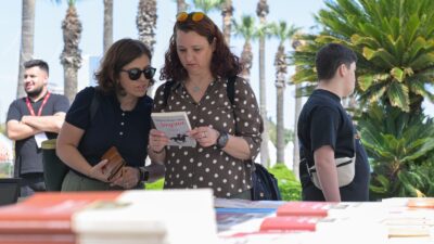 İzmir, ekim ayında iki önemli edebiyat etkinliğine ev sahipliği yapacak.