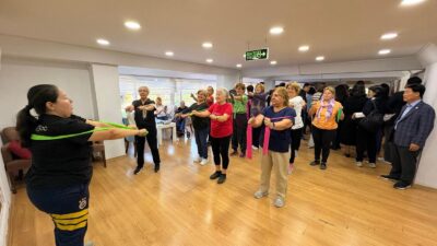 Güney Kore’den gelen yerel yönetim temsilcileri, İzmir Büyükşehir Belediyesi’nin yaş
