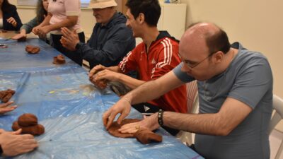 Singapur'dan gelen Art Terapist Siew Tin Ang, İzmir Büyükşehir Belediyesi