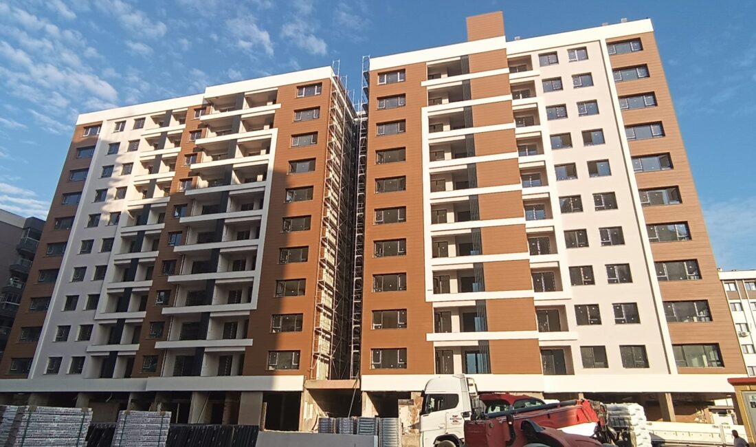 İzmir Büyükşehir Belediyesi’nin Örnekköy Kentsel Dönüşüm Projesi’nde 3, 4 ve