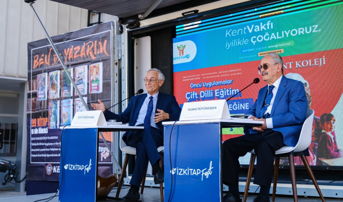 İzmir Kitap Fuarı’nda bir araya gelen iki duayen, anılarını ve
