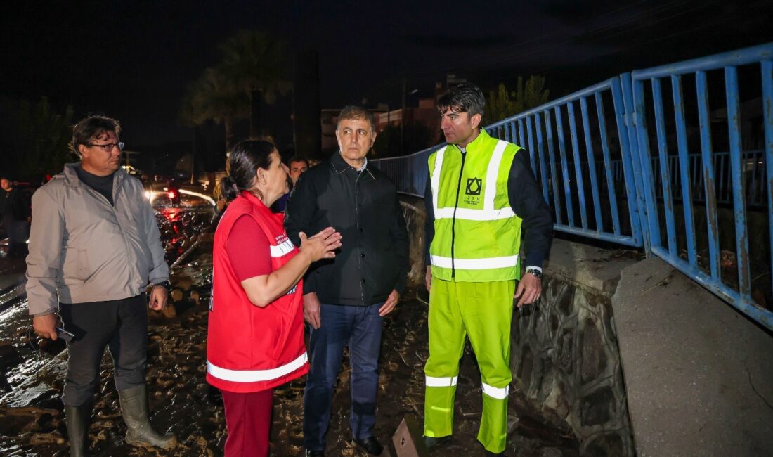 İzmir Büyükşehir Belediye Başkanı Dr. Cemil Tugay, sağanak yağışın yaşamı