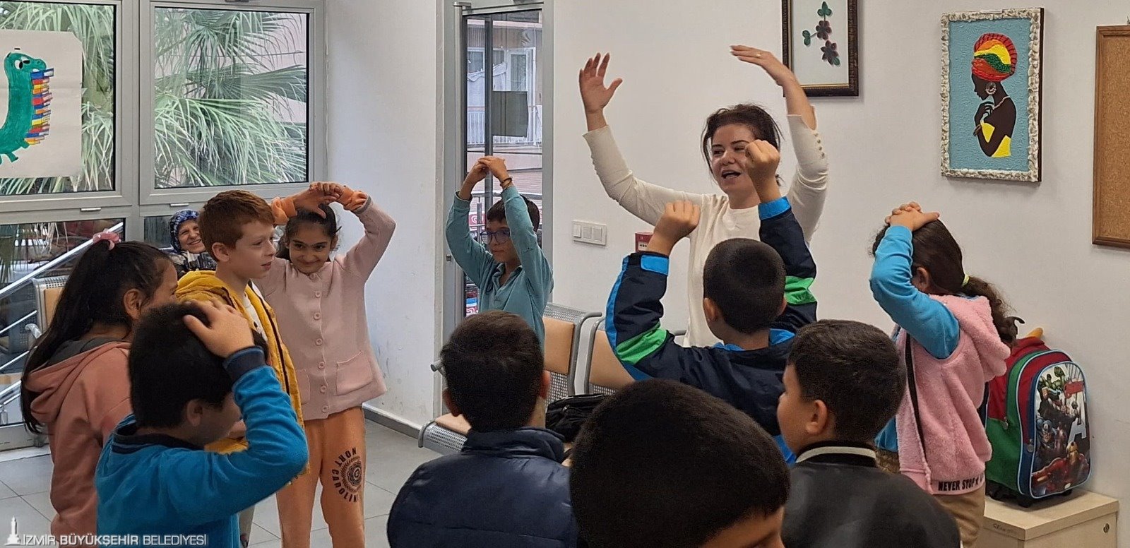 İzmir Akdeniz Akademisi’nin çocuklara özel programı yeni döneme başladı. Akdeniz