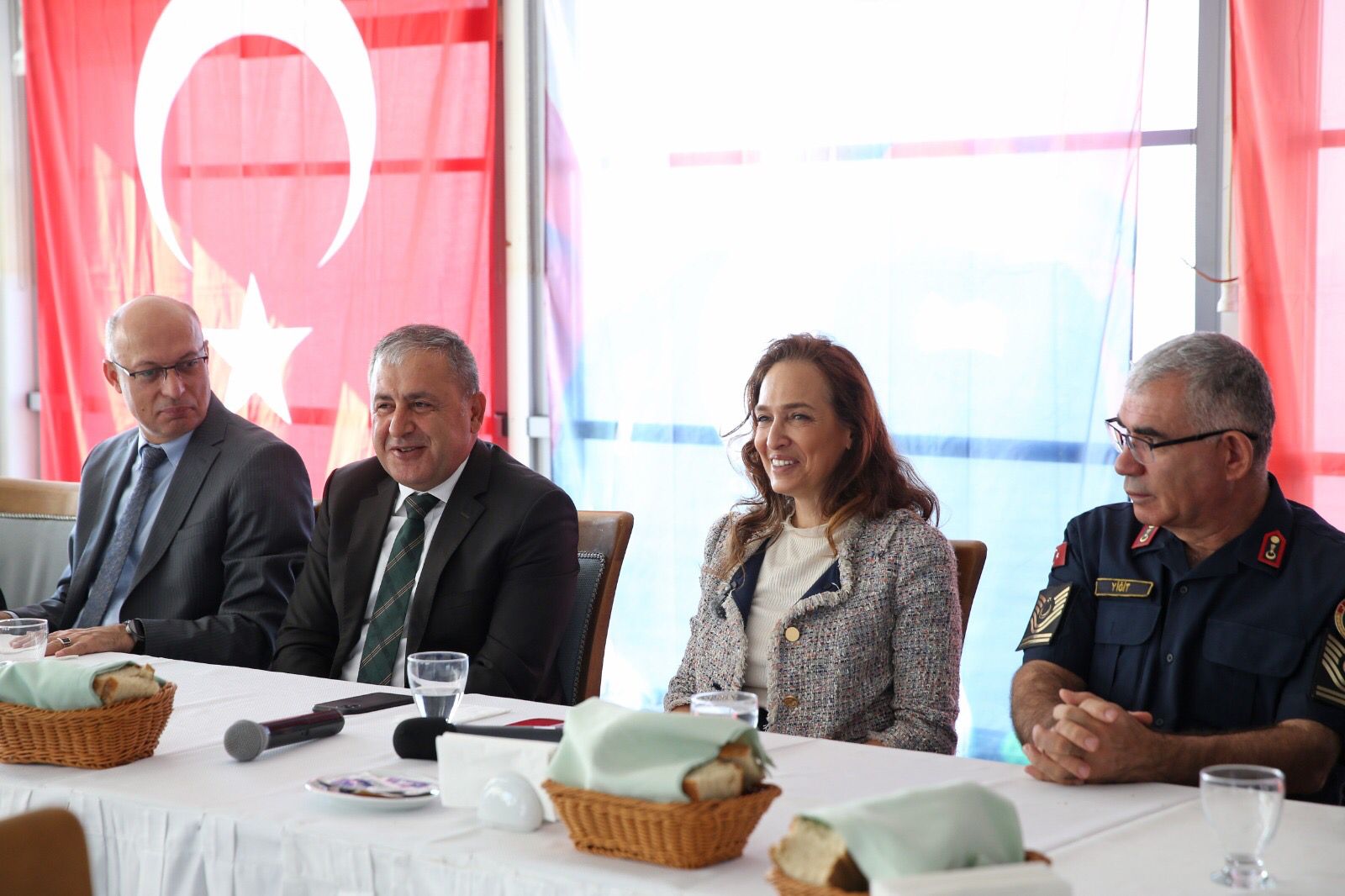 Karşıyaka Belediye Başkanı Yıldız Ünsal, 19 Ekim Muhtarlar Günü’nde mahalle