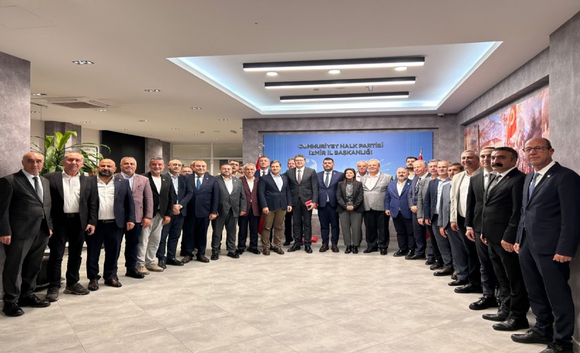 CHP İzmir teşkilatında ‘tek aday’ formülü tartışma yarattı. Genel Merkez