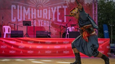 İzmir Büyükşehir Belediyesi’nin “Cumhuriyet Her Yerde” etkinlikleri Kiraz’da yoğun katılımla