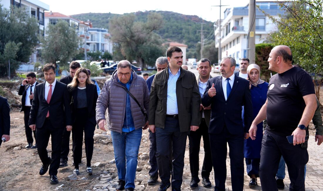 AK Partili İnan’dan Foça’da dayanışma mesajı: “Devletimiz her zaman milletimizin yanında” AK Parti Genel Sekreterimiz ve İzmir Milletvekilimiz Eyyüp Kadir İnan,