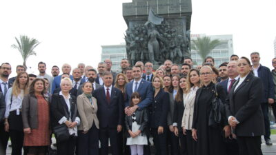 CHP İzmir İl Başkanı Çağatay Güç, mazbatasını aldıktan sonra yaptığı