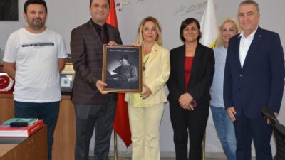 Basın İlan Kurumu (BİK) İzmir Bölge Müdürü Osman Başeğmez, İzmir