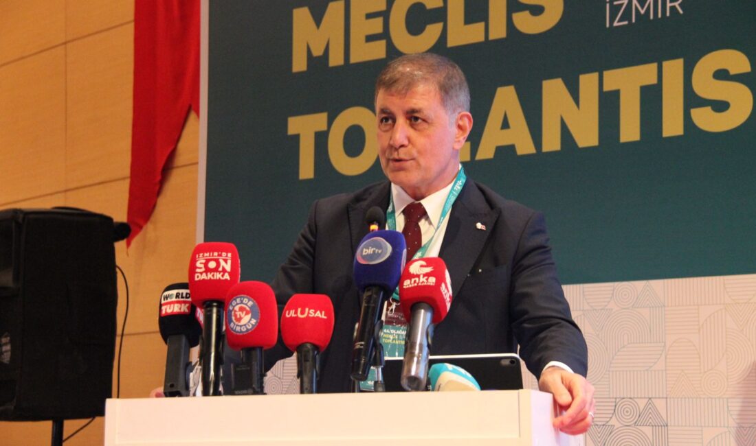 İzmir Büyükşehir Belediye Başkanı Cemil Tugay, su krizinin geldiği kritik