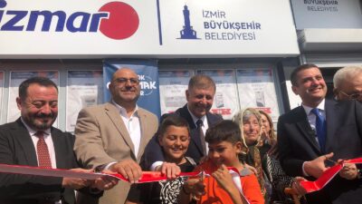 İzmir Büyükşehir Belediye Başkanı Cemil Tugay, İZMAR’ın “halkın marketi” olduğunu