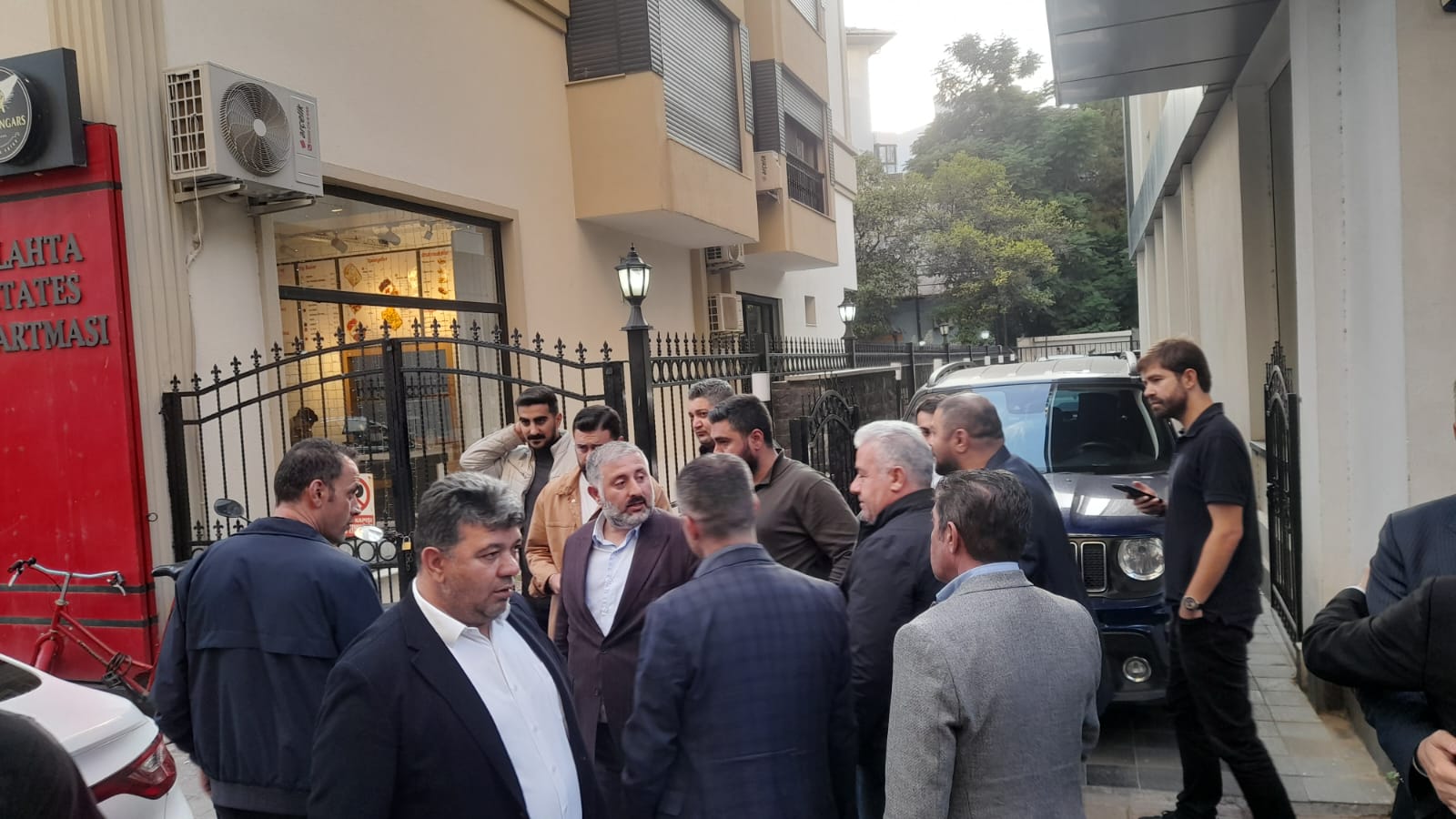 CHP İzmir İl Kongresi öncesinde siyasi tansiyon yükseliyor. Çağdaş Kaya’nın
