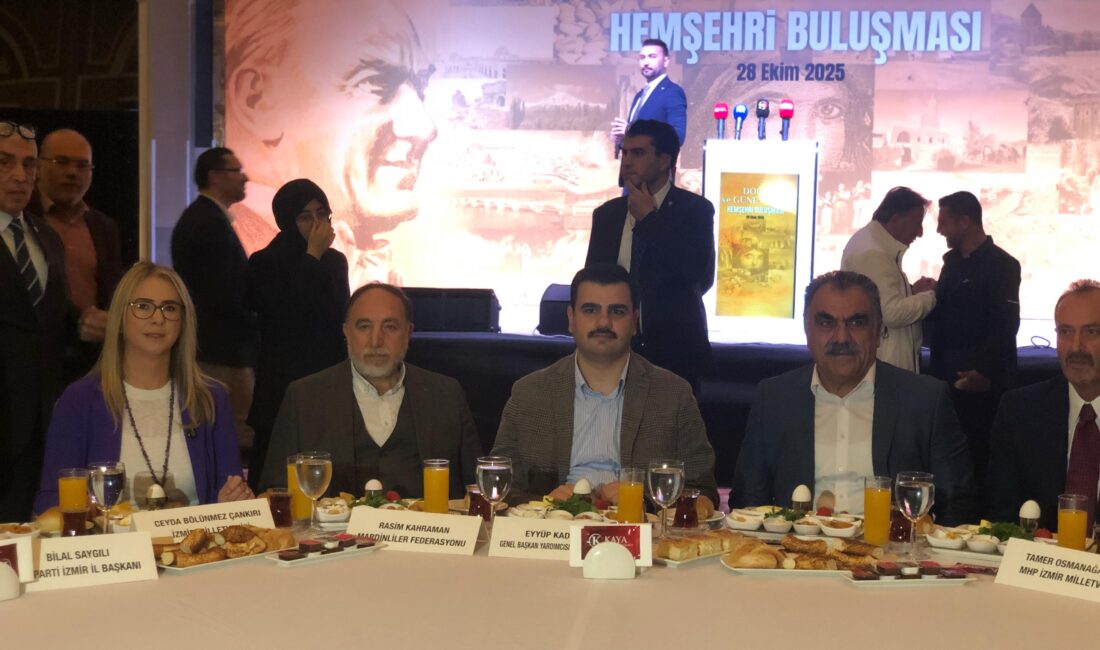 İzmir’de ‘kardeşlik buluşması’: AK Parti’den birlik ve dayanışma mesajı AK Parti Genel Sekreteri Eyyüp Kadir İnan ve AK Parti