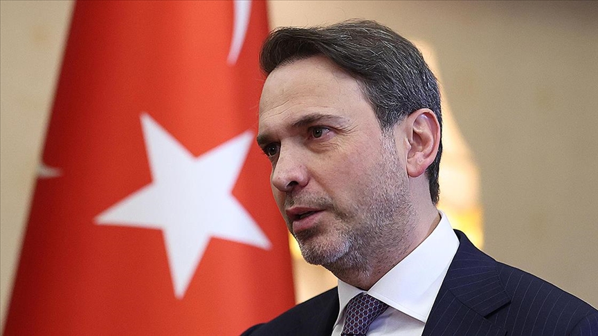 Enerji ve Tabii Kaynaklar Bakanı Alparslan Bayraktar, elektrik ve doğalgaz