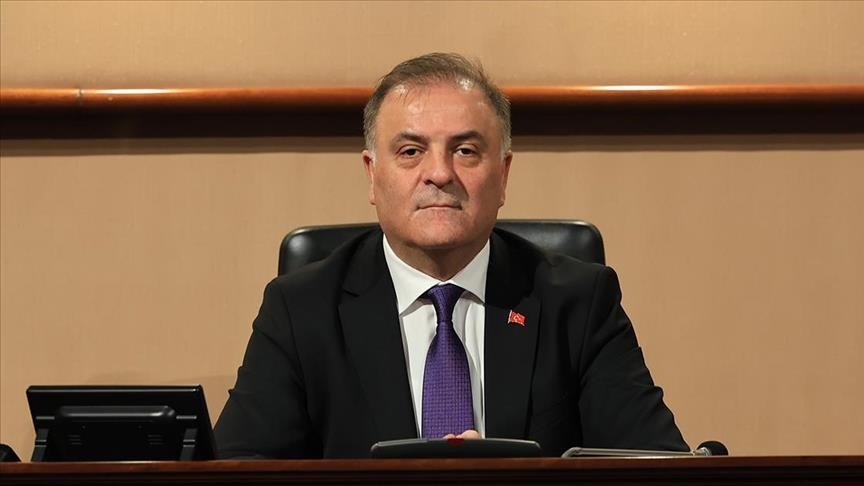 İstanbul Büyükşehir Belediyesi (İBB) Başkanvekili Nuri Aslan hakkında, "Görevi yaptırmamak