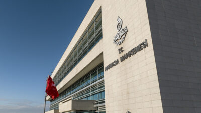 Anayasa Mahkemesi, Türkiye’deki boşanma davasında taraflardan birinin imzasının sahte olduğu