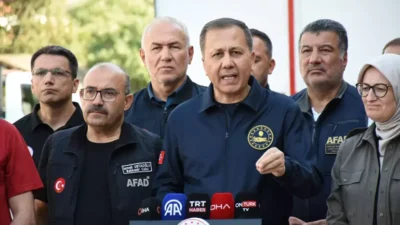 İçişleri Bakanı Ali Yerlikaya, dün akşam 6.1 büyüklüğündeki depremle sarsılan