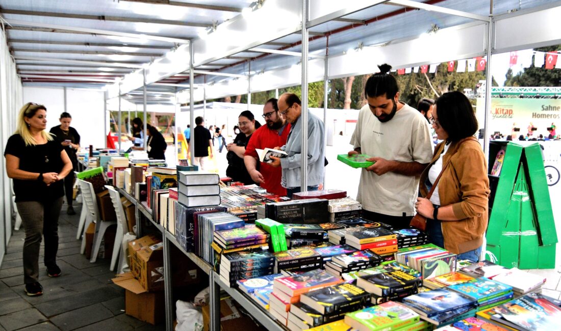 10 gün süren Bornova Kitap Günleri, Tamer Levent, Pelin Batu