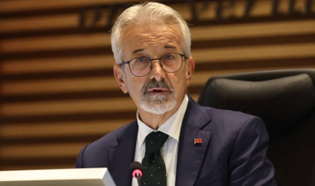Bursa merkezli soruşturmada gözaltına alınan Nilüfer Belediye EskiVBaşkanı Turgay Erdem,