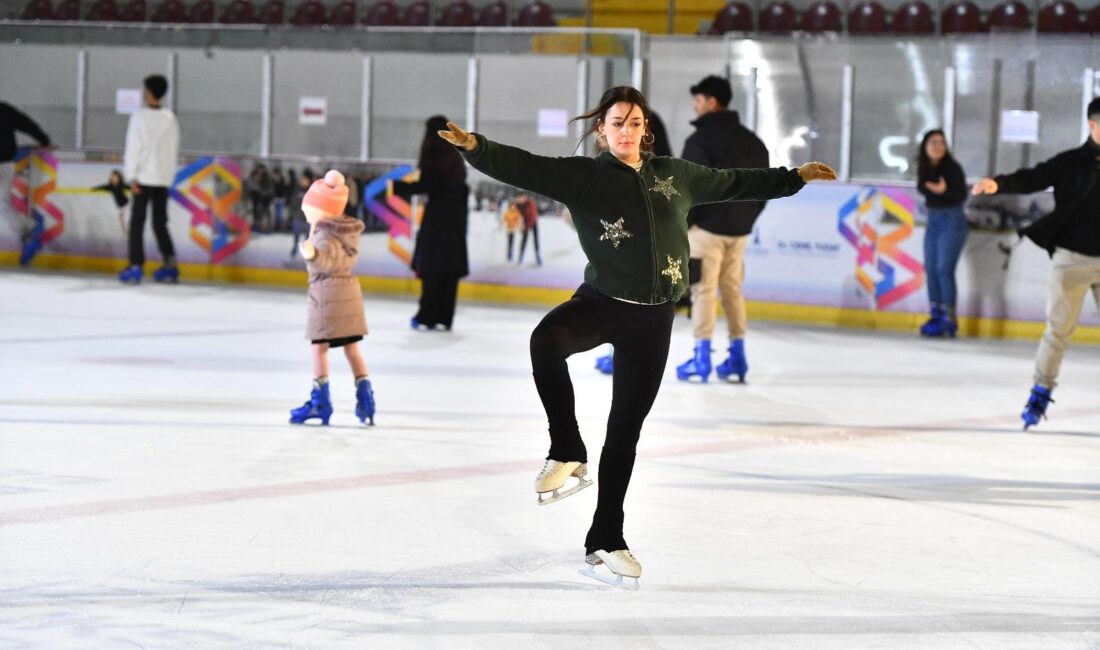 İzmir Büyükşehir Belediyesi Buz Sporları Salonu 13 Ekim’de kapılarını açıyor.
